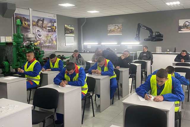 Екскурсія центром 10